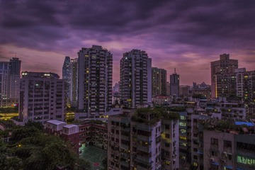 607528933