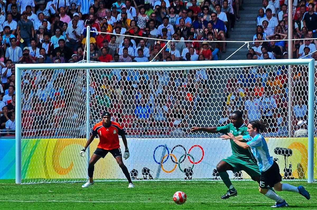 2008奥运会足球冠亚军决赛现场