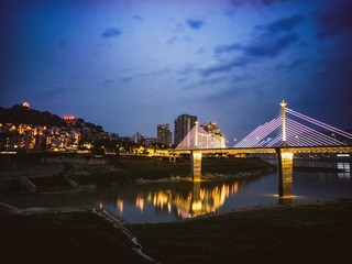 5F0F5645-3FDC-44E9-8186-05E550DAC201/L0/001