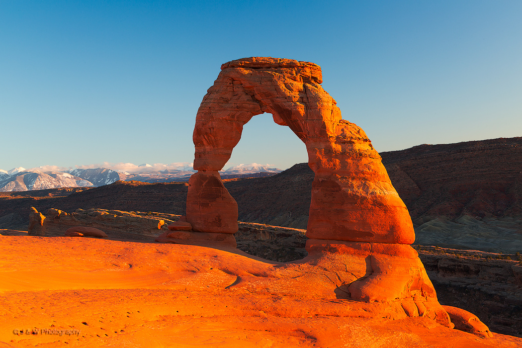 1238-Delicate-Arch-Glow-at-Sunset-in-Arches-