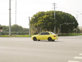 1744586