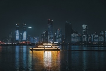 61285