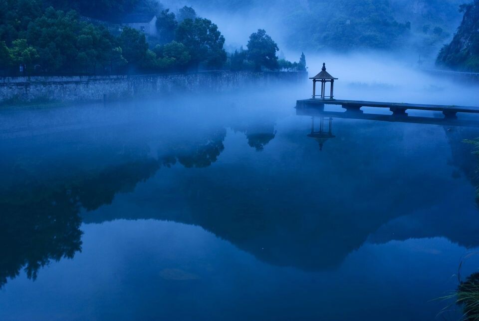 沃州晨蔼<br />
