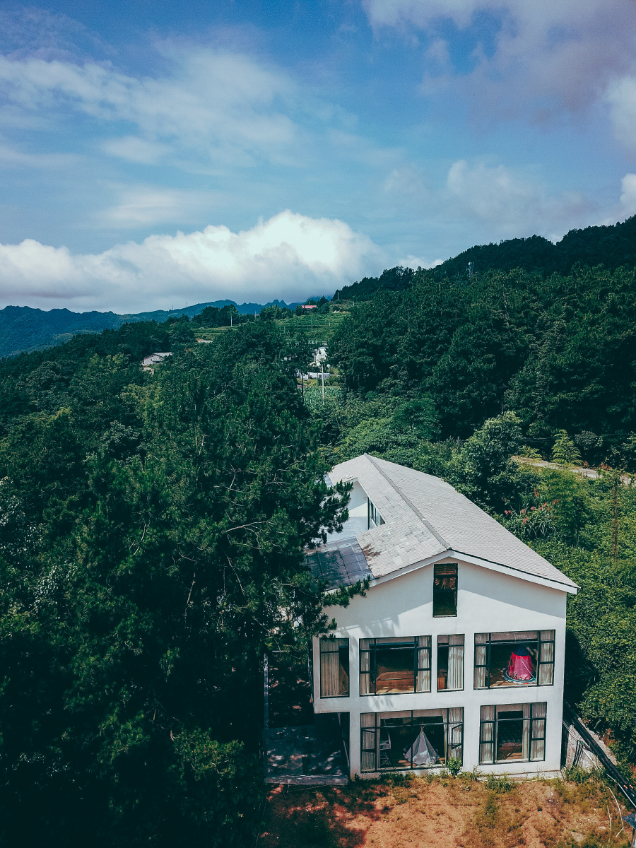 在车水马龙中人声鼎沸里怀念我的张家界山居生活