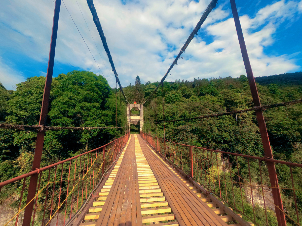 南宝山援通桥