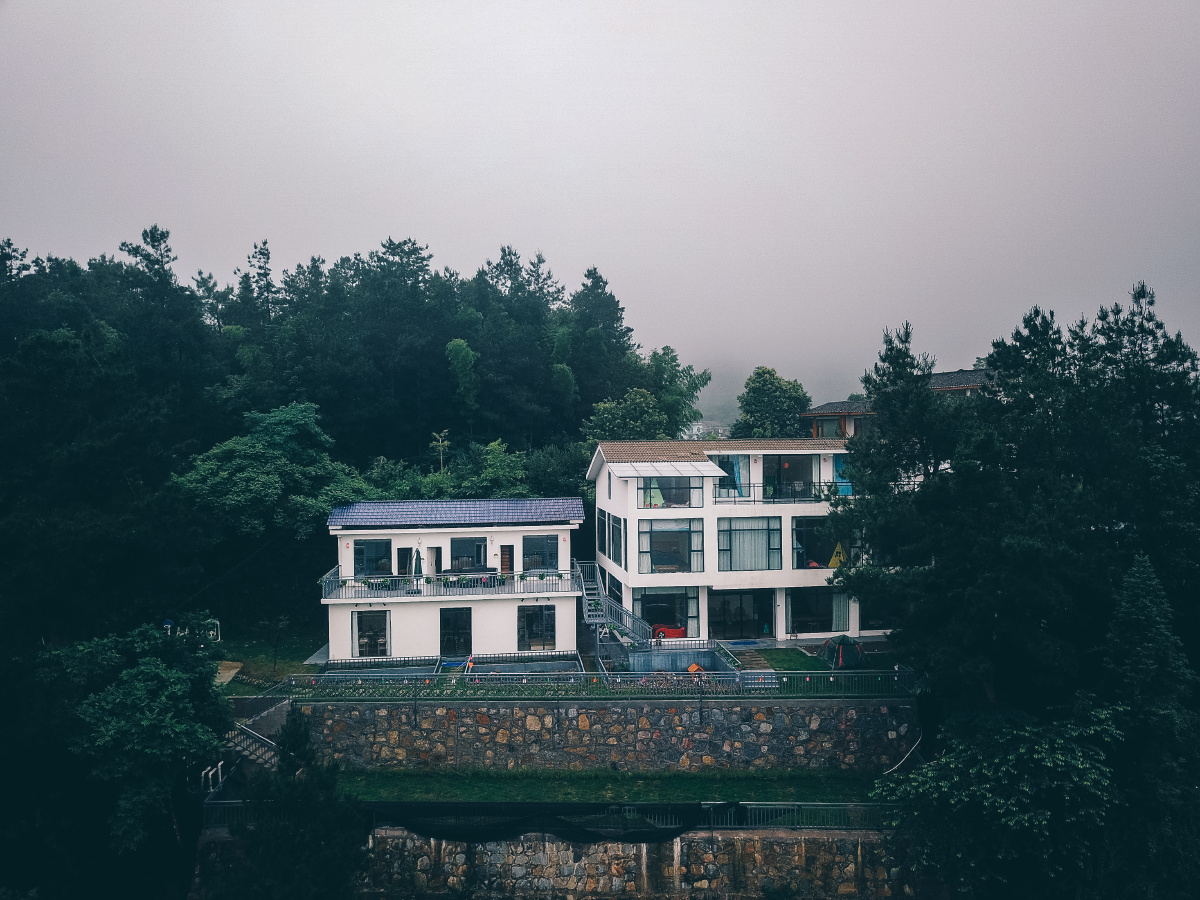 在车水马龙中人声鼎沸里怀念我的张家界山居生活