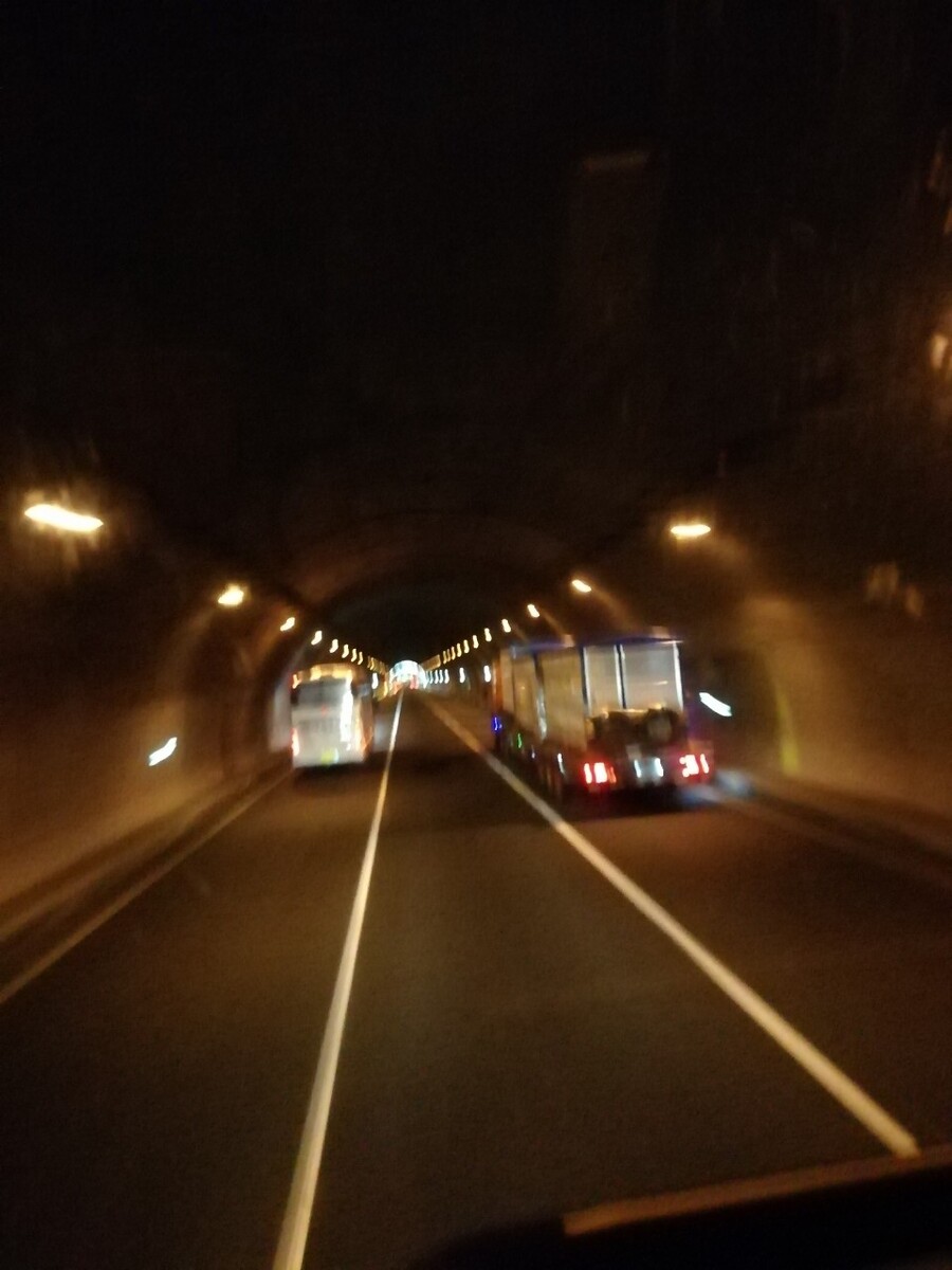 国内爱的隧道