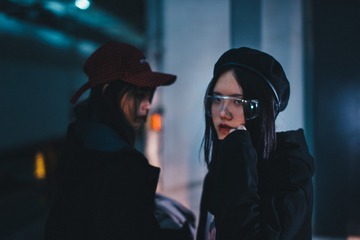 001