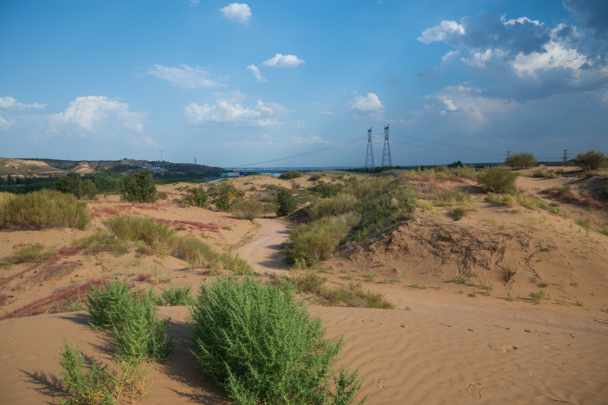 呼和浩特市托县库布齐沙漠