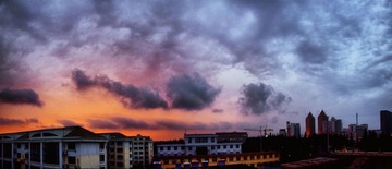 最平常的雷雨后的夕阳 总是让我最感动