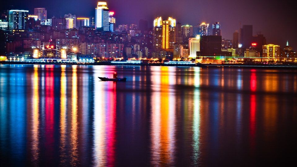 孤舟与繁华<br />
