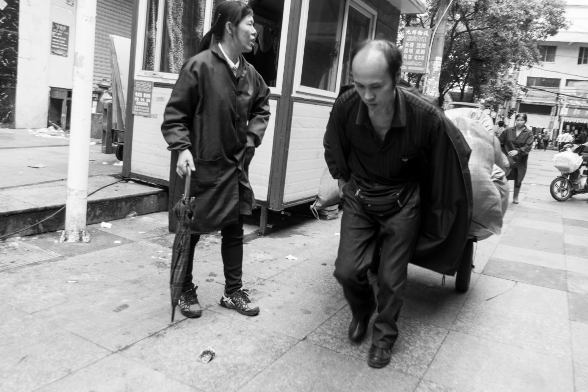 汉正街的搬运工 - 纪实, 黑白, 街拍, 武汉, 街拍
