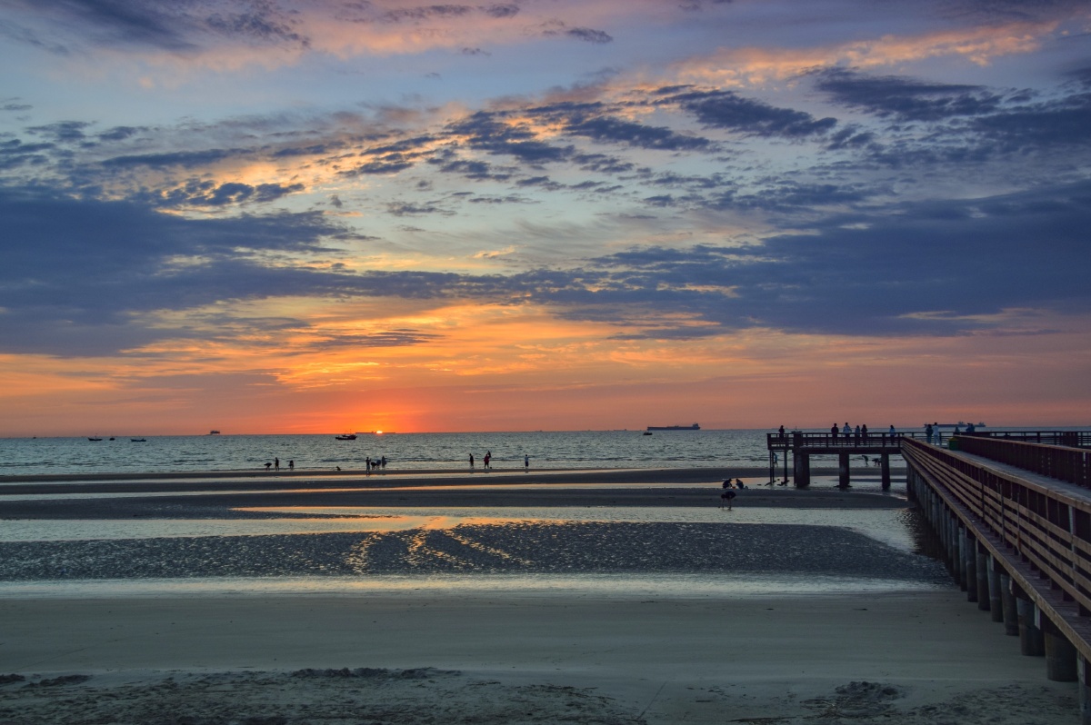 秦皇岛浅水湾日出