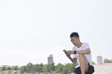 001