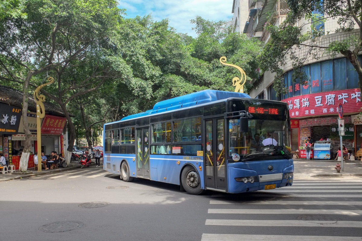 2018/06/09 峨眉公交的主力