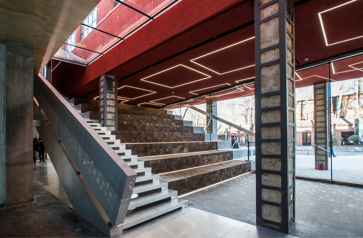 跟随李沁的脚步打卡ucca!