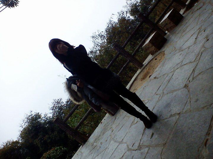 me me<br />
