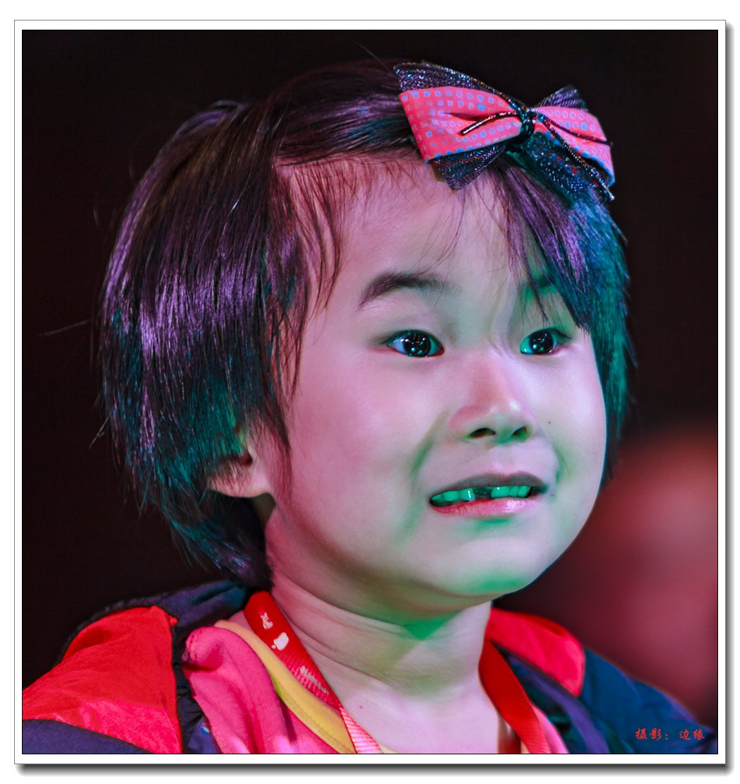 机灵可爱的小宝宝