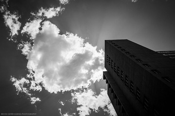 R0000381