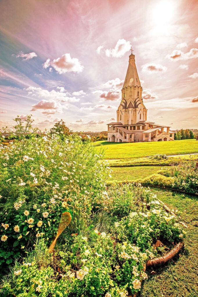 【Moscow, Russia】作为莫斯科早期的建筑,耶稣升天堂在建筑史上也是有一定地位的。