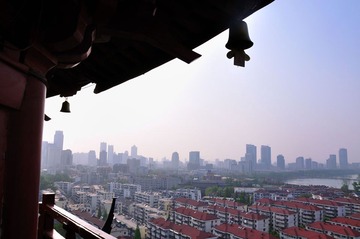 skyline under the eaves of history