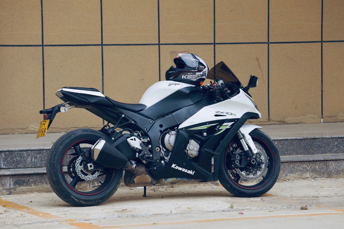 摩托车,机车,川崎,大牛,赛车,kawasaki - 鸡蛋火烧 - 图虫