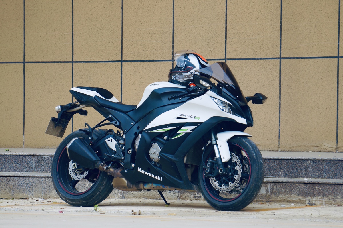 摩托车,机车,川崎,大牛,赛车,kawasaki - 鸡蛋火烧 - 图虫