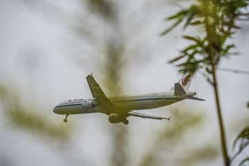 572980
