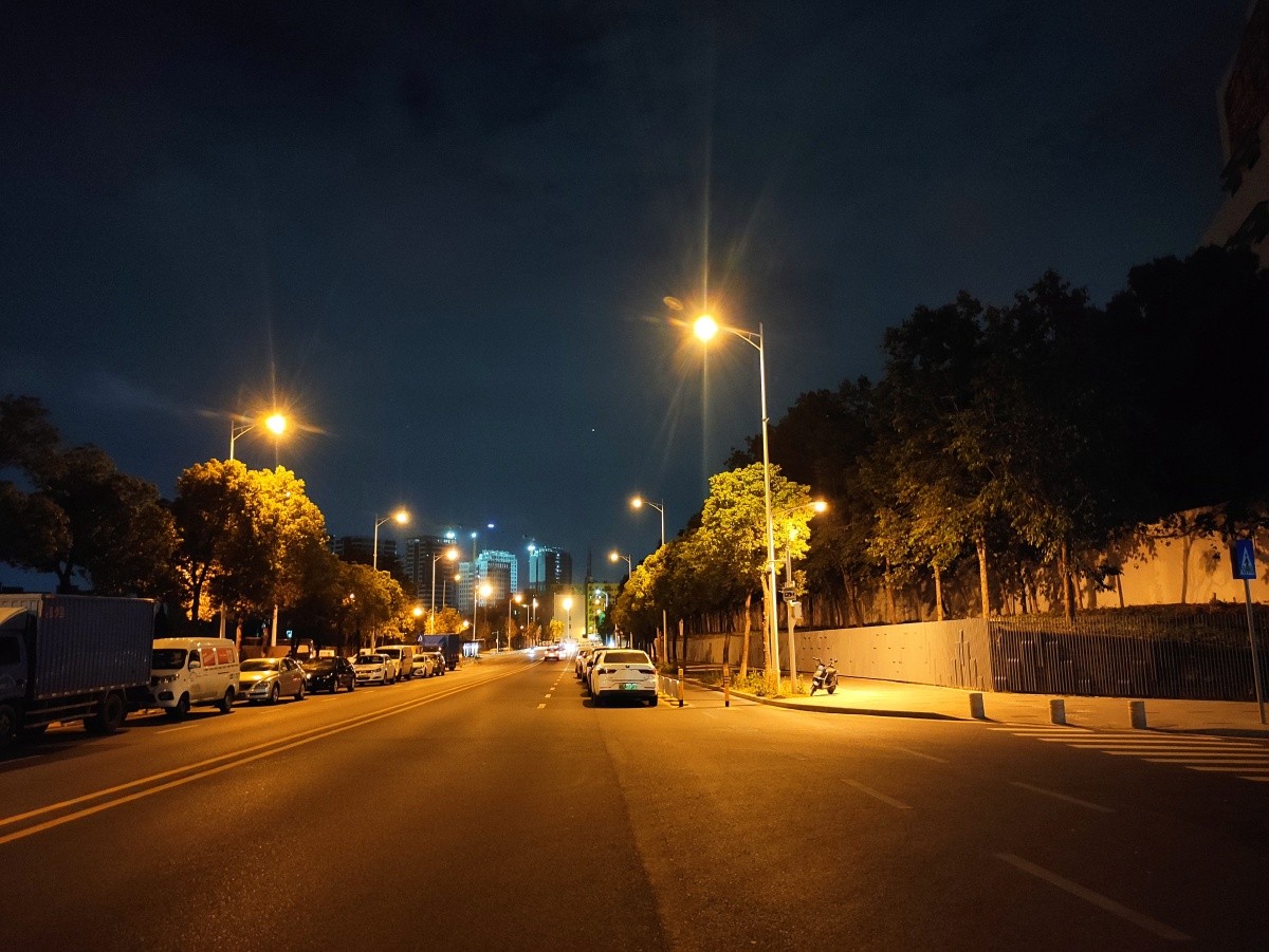 夜凄美人凄凉事事皆无常东边道西边行夜夜可笙歌