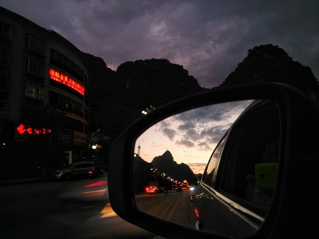 观后镜里的风景