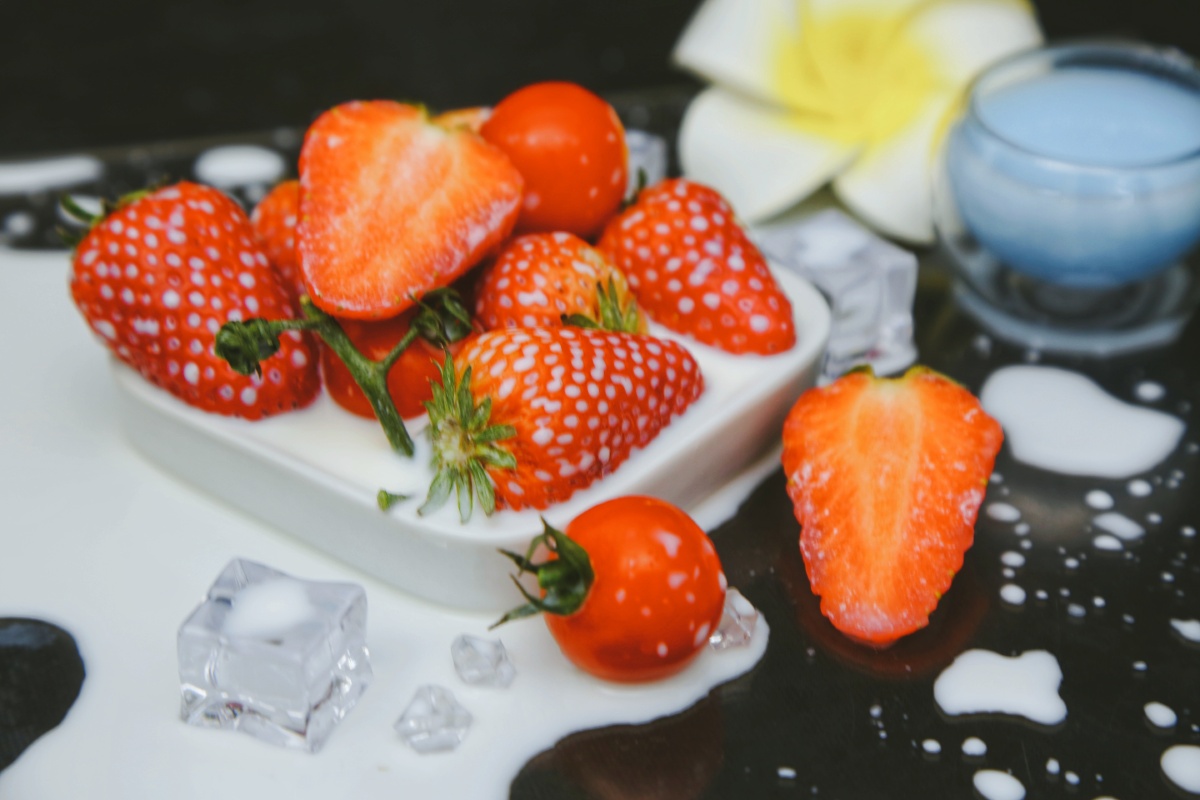 草莓牛奶小番茄