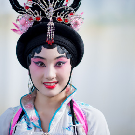 陆丰正字戏彩绸9张