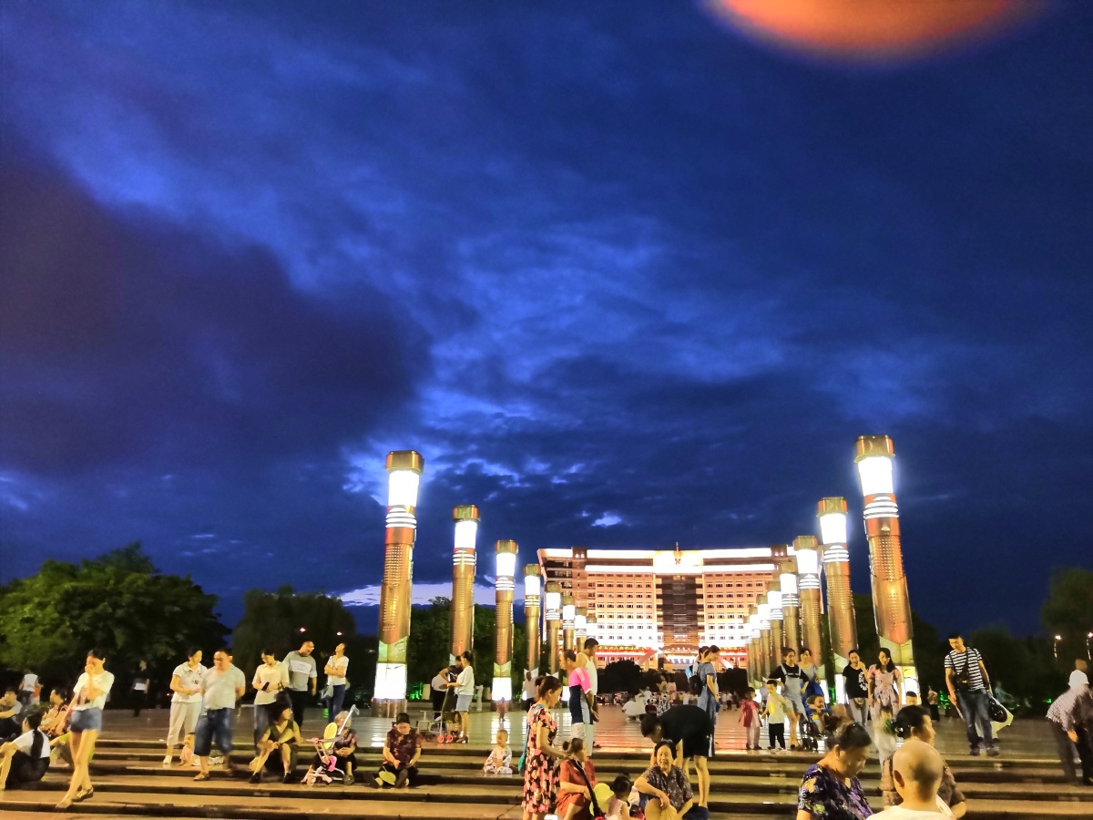 南充的人民广场
