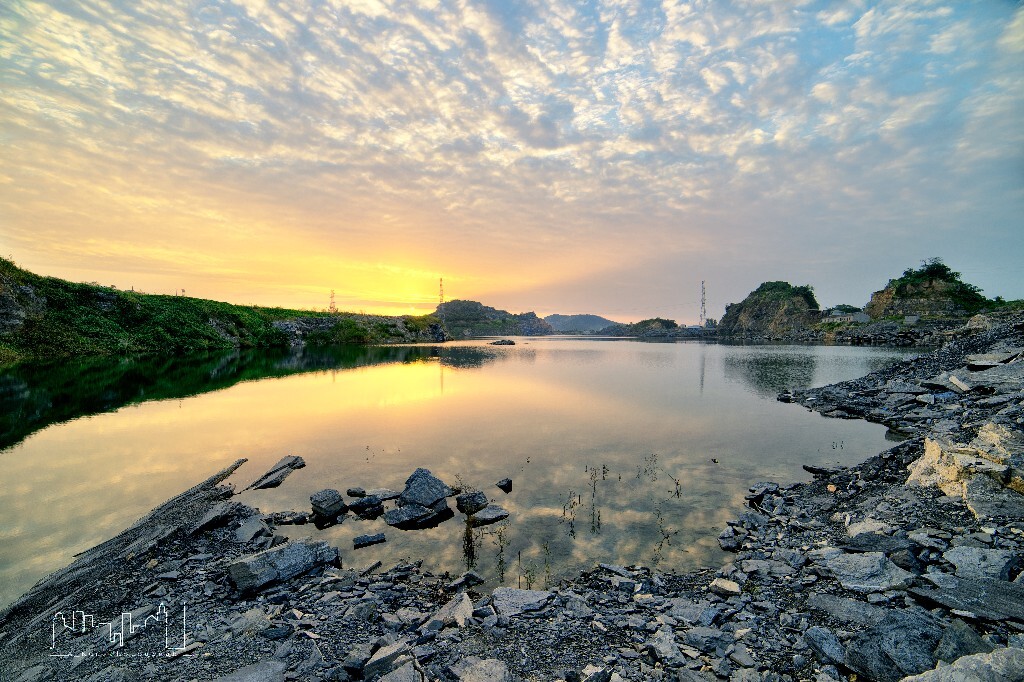 胡乱取景，胡乱拍。真想出去走走。