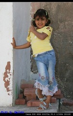 girl070601-3