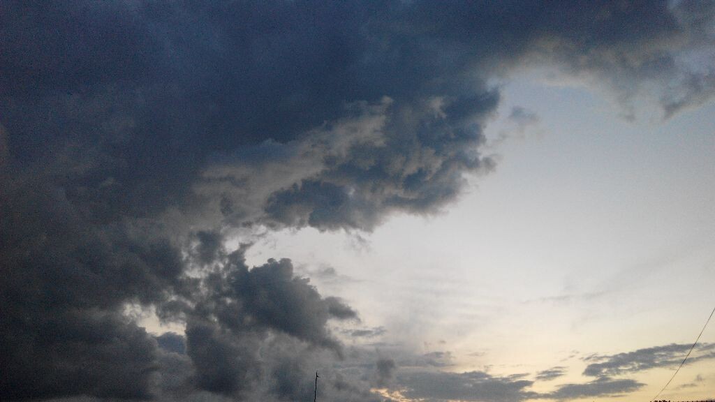 暴风雨前