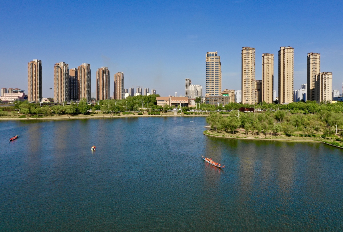 小城风光 /山东菏泽赵王河公园