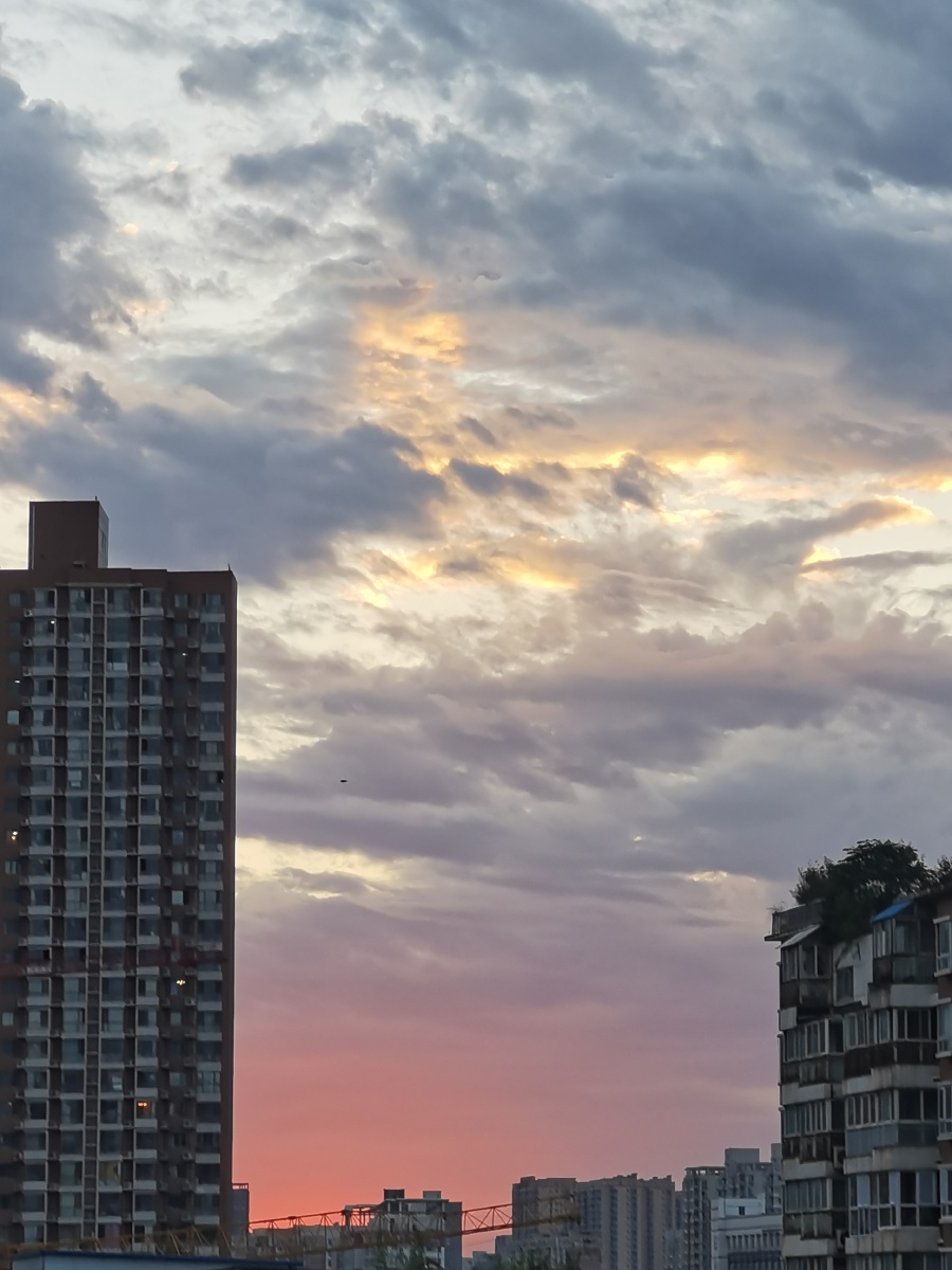 彩云系列五20208西安华为手机拍摄