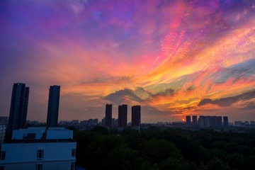 题1