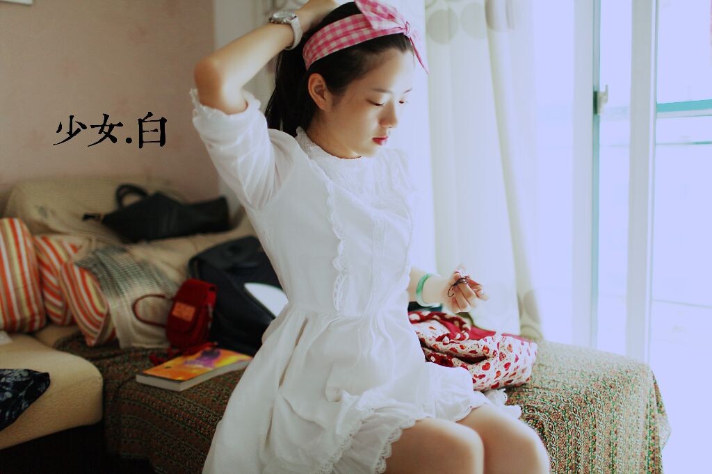 少女.白