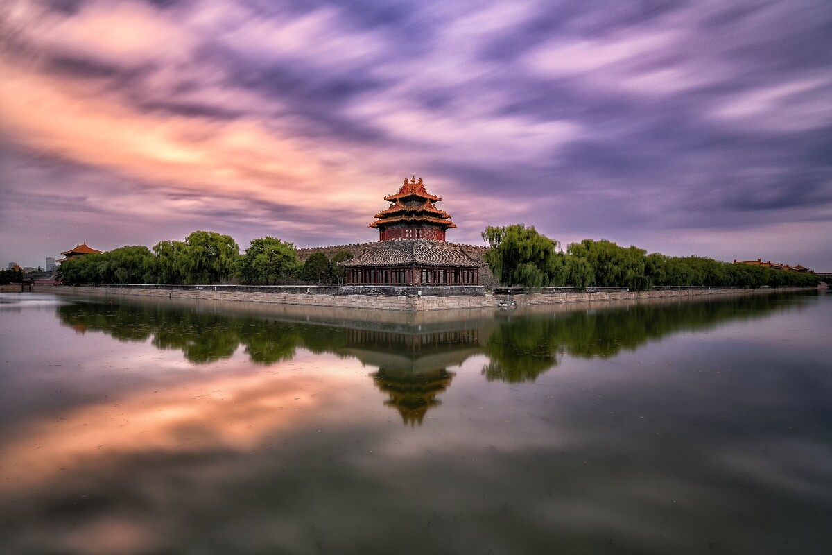 每个人心中不止一个角楼，这是个开始。