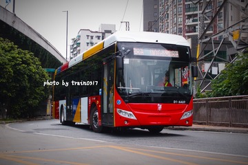 989983