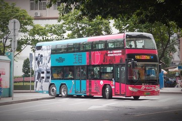 990011