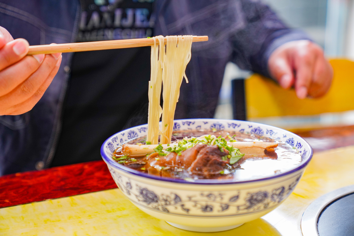 厚切红烧羊肉面