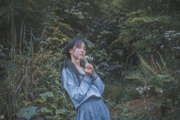 001