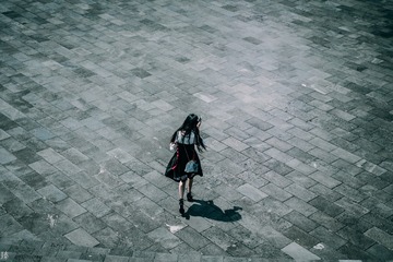 001