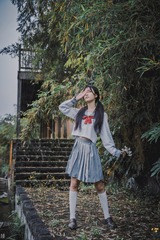 001
