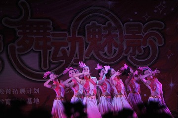 “未来舞蹈家”决赛 杨少昆 20111119 (90)_调整大小.JPG
