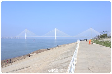 19F39FFF-4CB8-4B2D-AC7C-4BC8A4A10141/L0/001