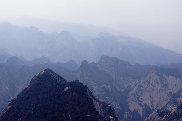 华山